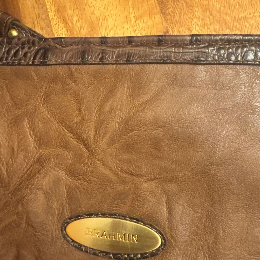 Brahmin Wallet Clutch Wristlet - Picture 7 of 10